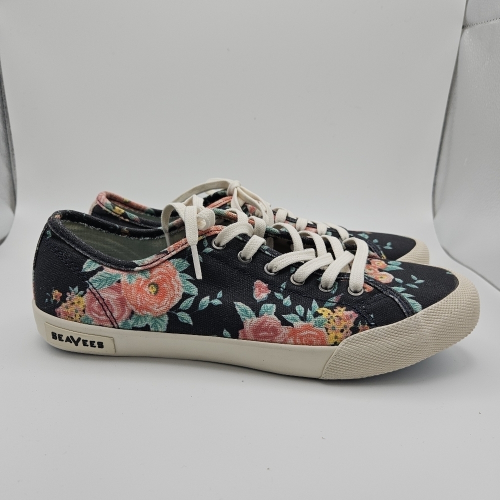 SeaVees Monterey sneaker navy floral size 9